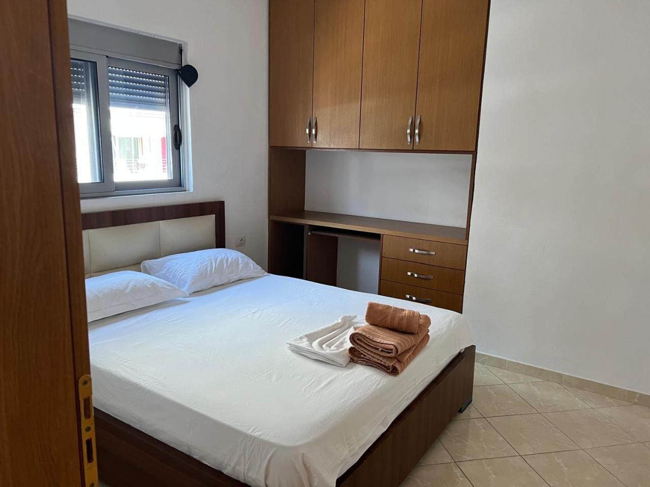 Tulipani Apartments Near Promenade ساراندا المظهر الخارجي الصورة
